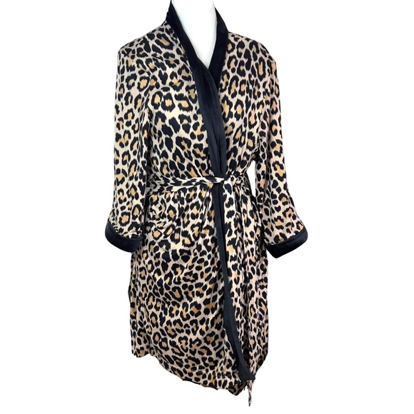*NWT* KATE SPADE Animal Print Long Sleeve Shawl Collar Neck Robe - Picture 2 of 9
